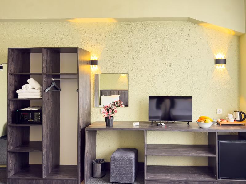 Mays By Rich Hotel image