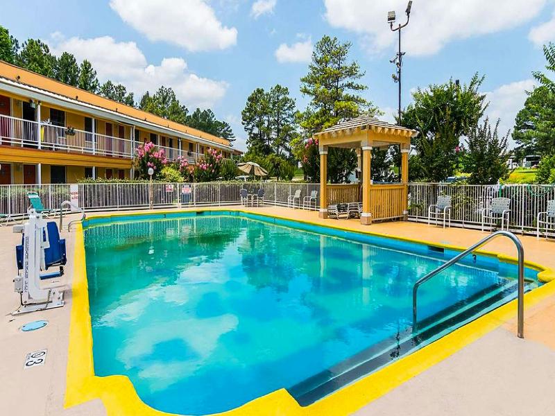 Magnuson Hotel Little Rock South — general view