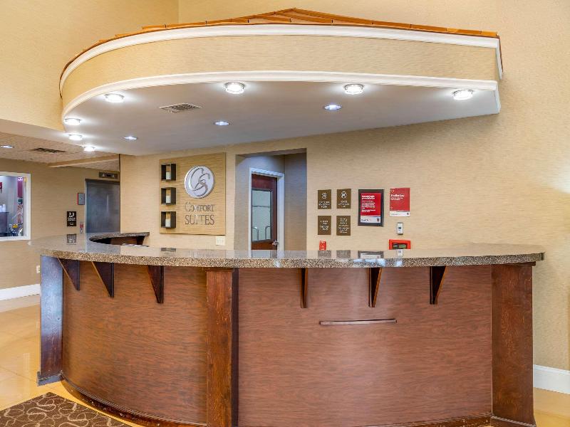 Comfort Suites Savannah Gateway I-95 image