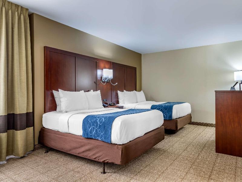 Comfort Suites Savannah Gateway I-95 image