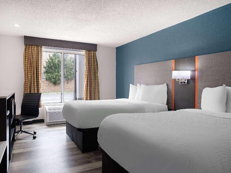 Baymont by Wyndham Indianapolis East image