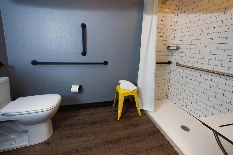 Moxy New Orleans Downtown/French Quarter Area image
