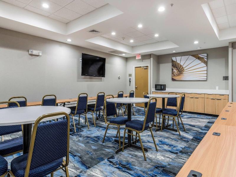 Fairfield Inn Greensboro Coliseum Area image
