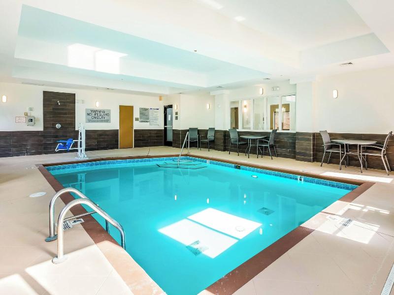 Fairfield Inn Greensboro Coliseum Area image