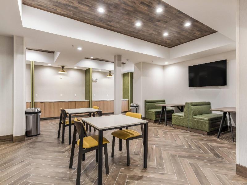 Fairfield Inn Greensboro Coliseum Area image