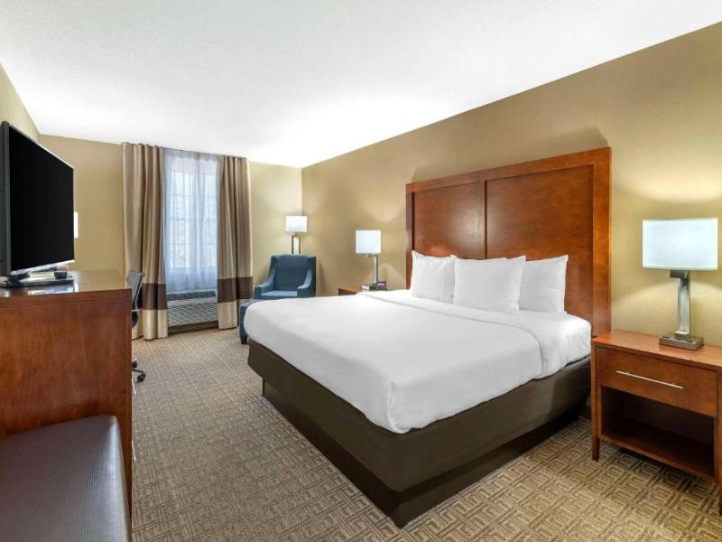 Comfort Inn & Suites Dover-Portsmouth image