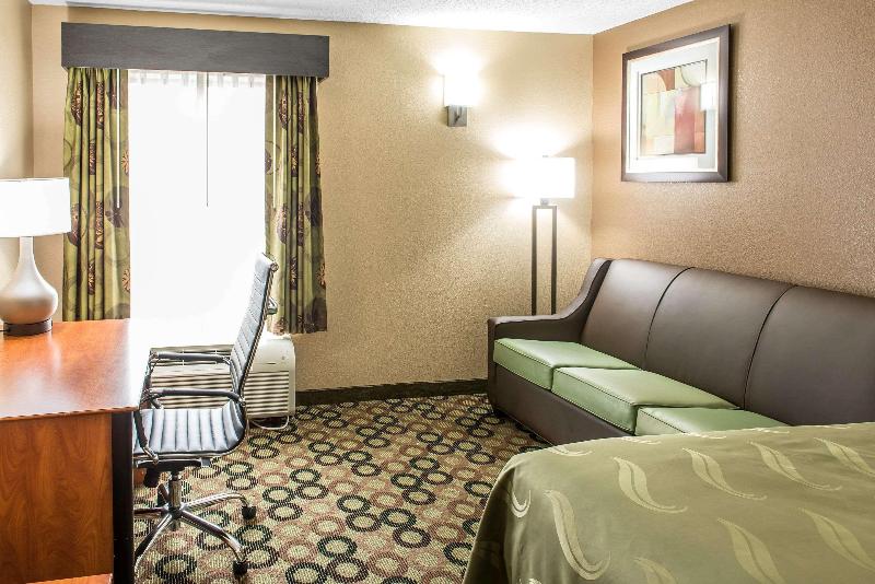 Quality Inn & Suites Columbus West - Hilliard image