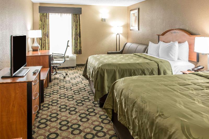 Quality Inn & Suites Columbus West - Hilliard image