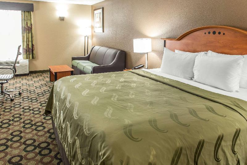 Quality Inn & Suites Columbus West - Hilliard image