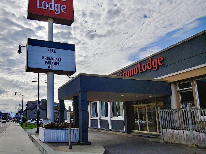 Econo Lodge City Centre Kingston — general view