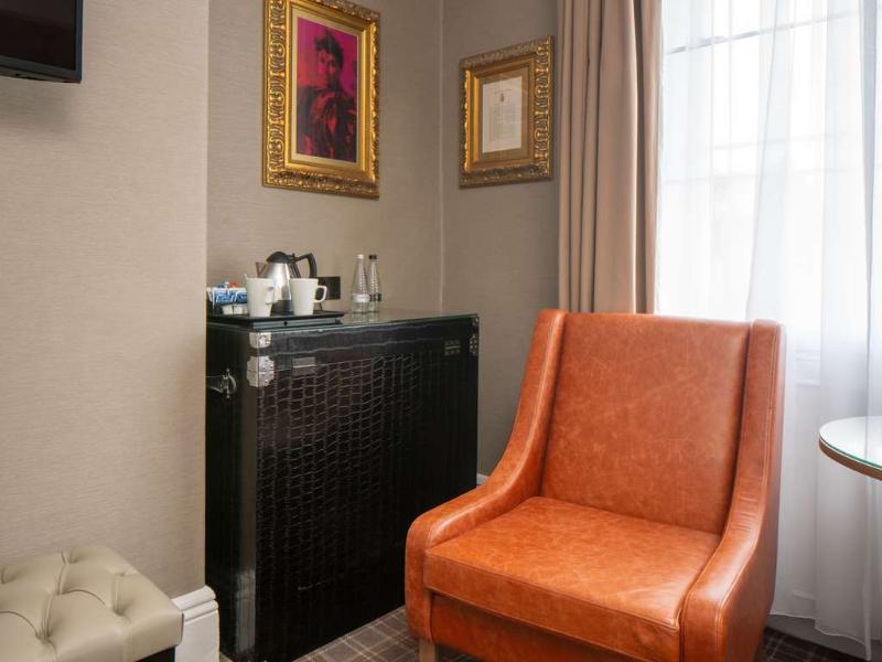 The Queen at Chester Hotel, Handwritten Collection image