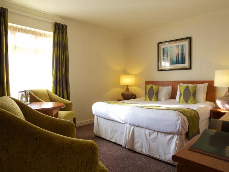 Wrexham Llyndir Hotel by Belvilla image