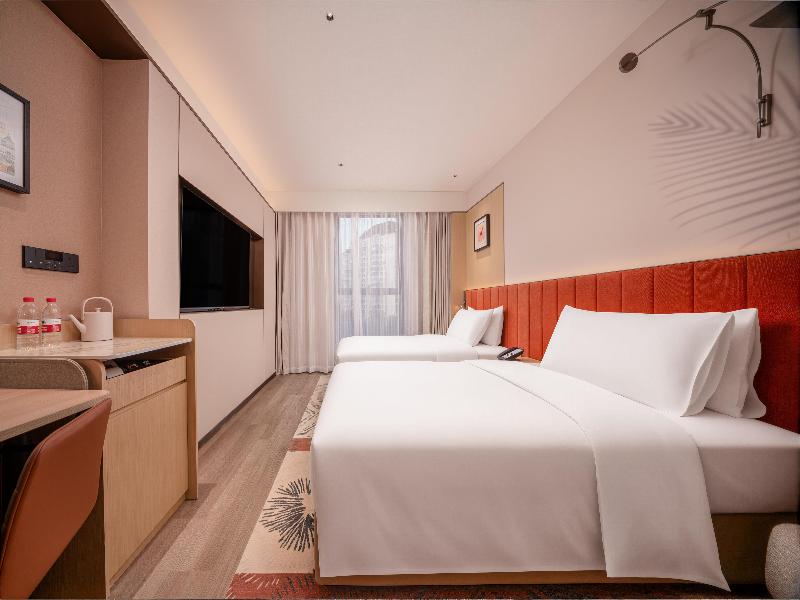 Hilton Garden Inn Beijing Fengtai Xiaotun Road image