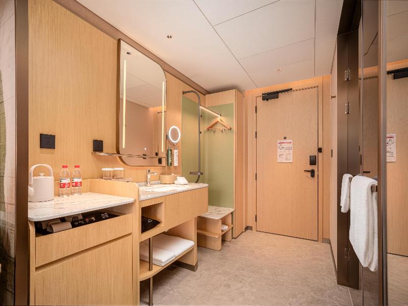 Hilton Garden Inn Beijing Fengtai Xiaotun Road image