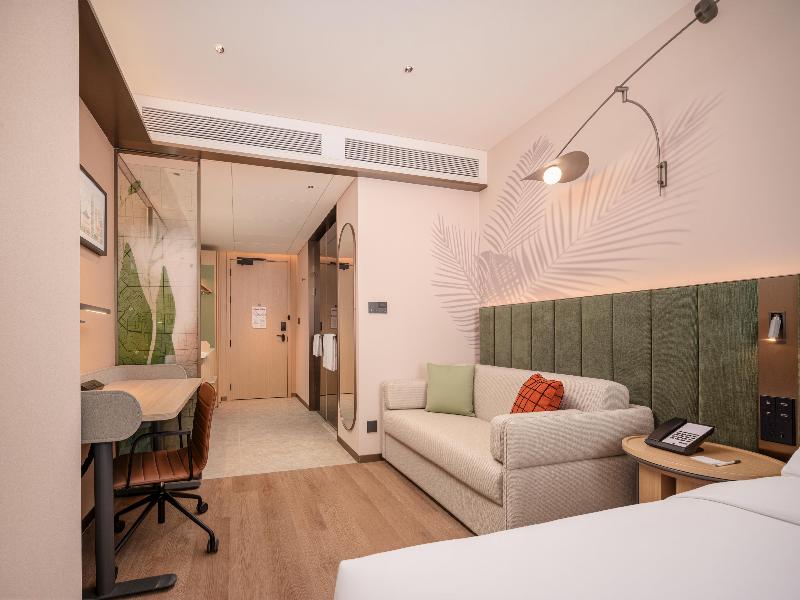 Hilton Garden Inn Beijing Fengtai Xiaotun Road image