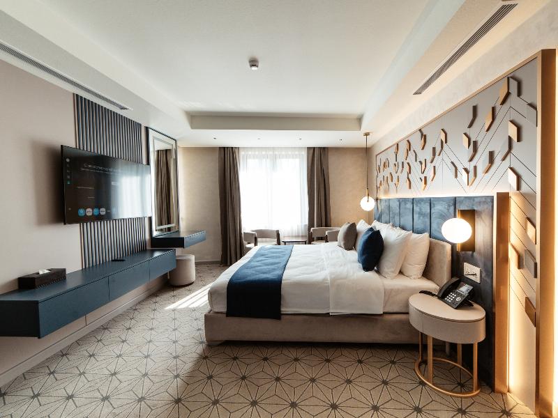 Meridian Luxury Boutique Hotel image