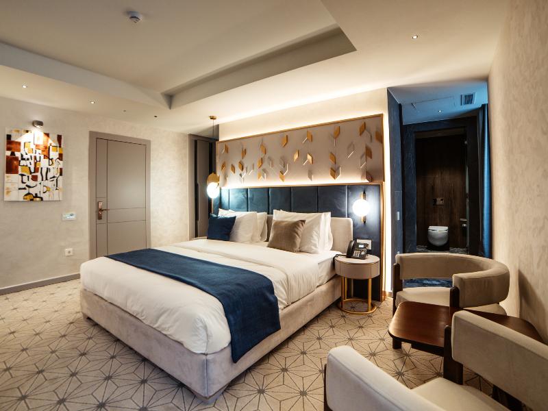 Meridian Luxury Boutique Hotel image