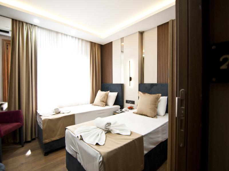 Grand Bagoz Hotel image