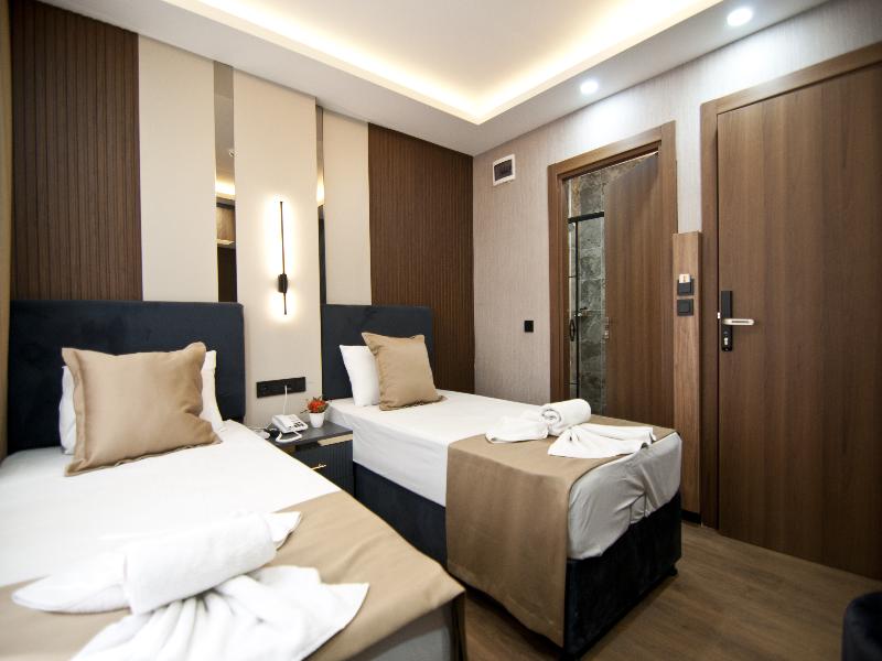 Grand Bagoz Hotel image