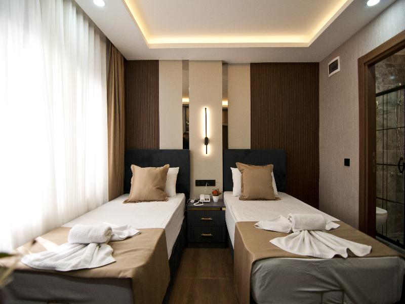 Grand Bagoz Hotel image