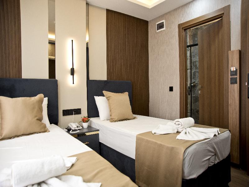 Grand Bagoz Hotel image