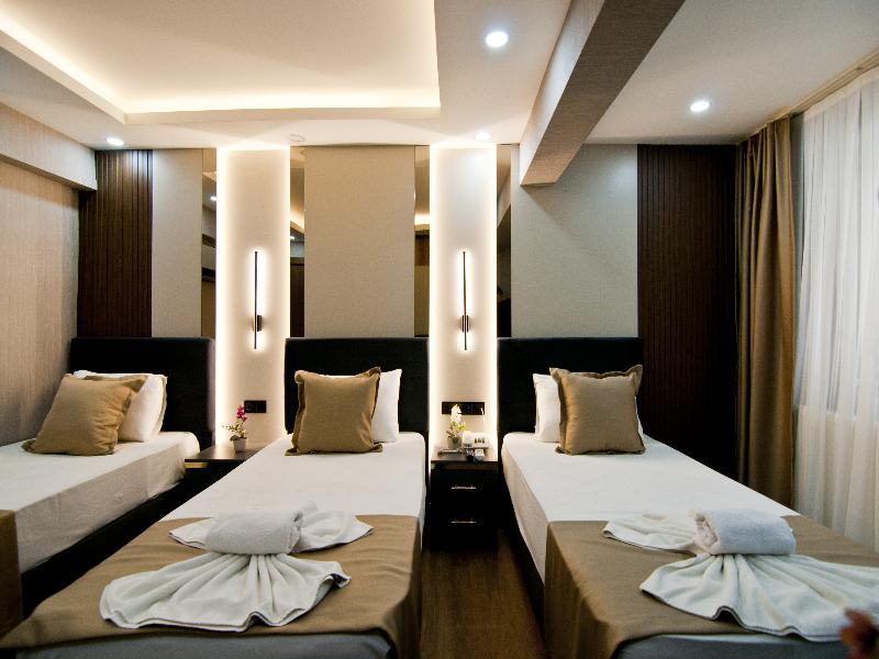 Grand Bagoz Hotel image