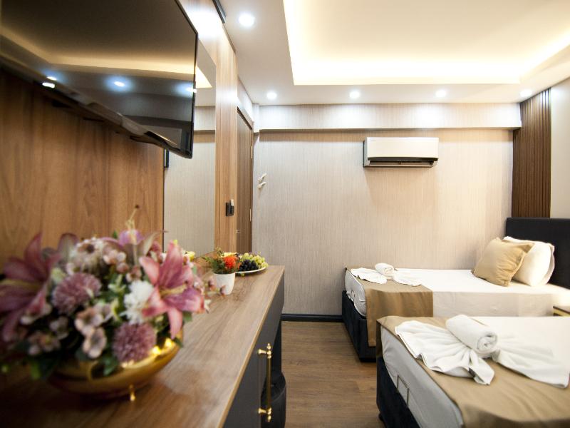 Grand Bagoz Hotel image