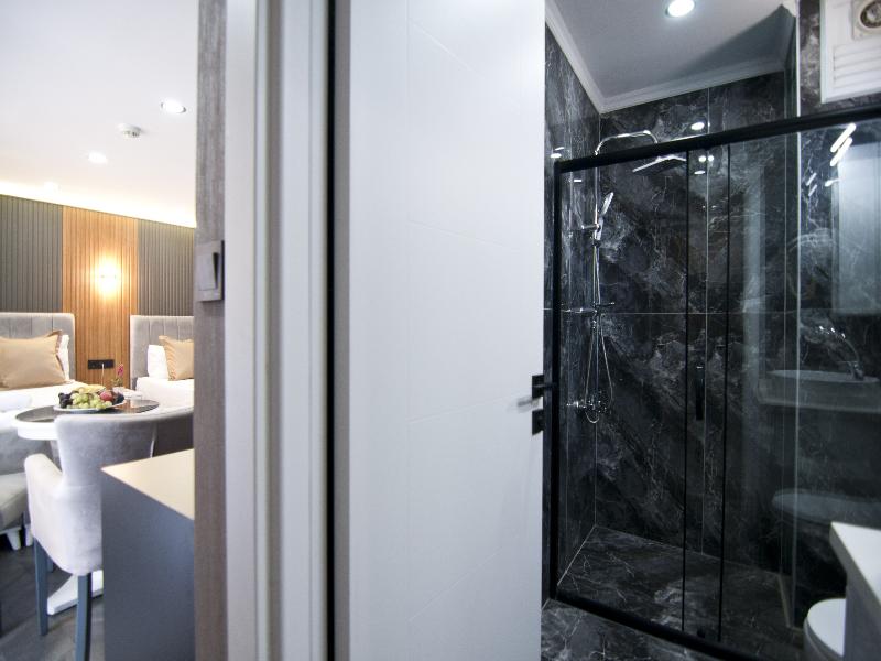 Grand Bagoz Hotel image