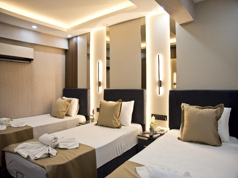 Grand Bagoz Hotel image