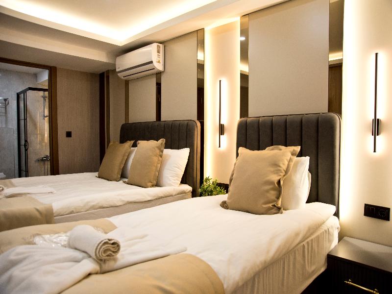 Grand Bagoz Hotel image