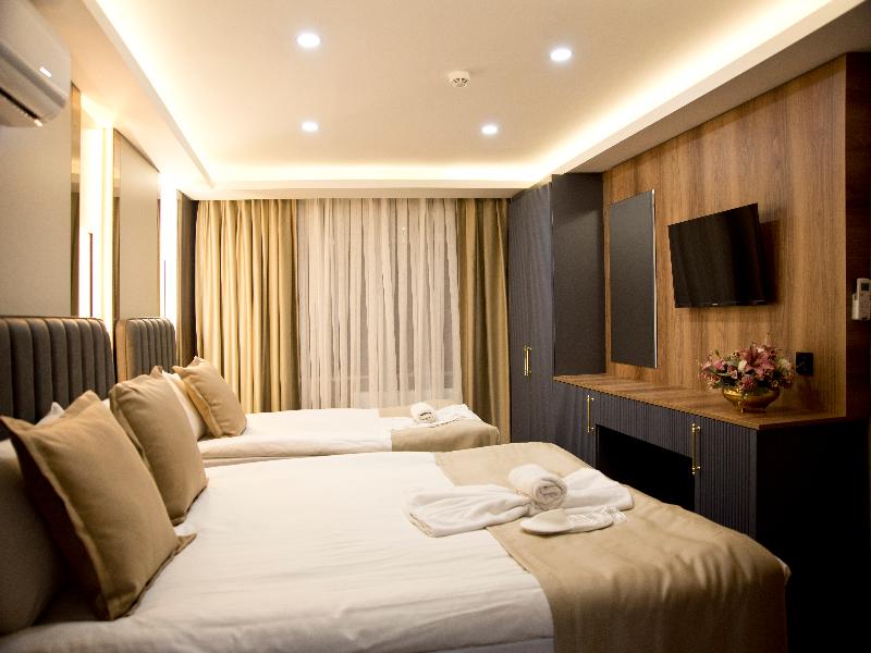 Grand Bagoz Hotel image