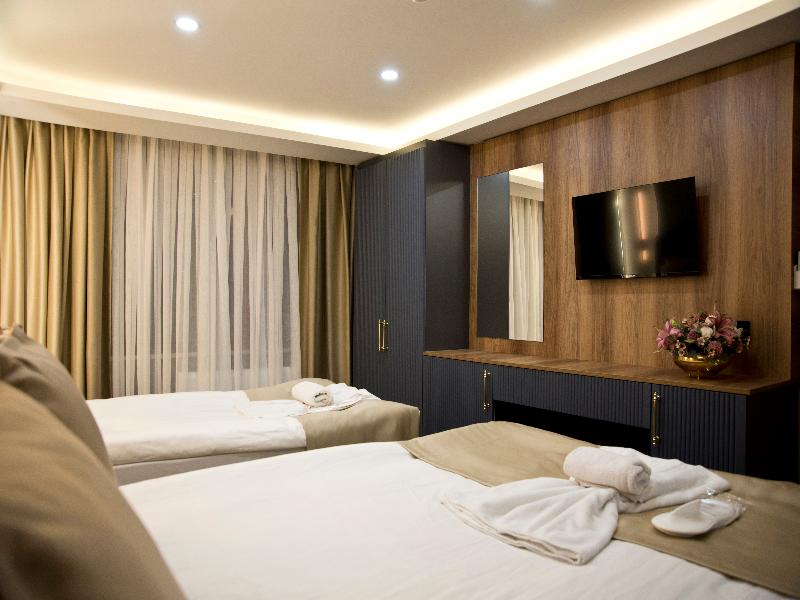 Grand Bagoz Hotel image