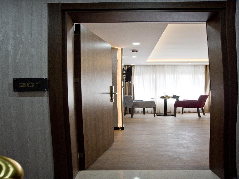 Grand Bagoz Hotel image