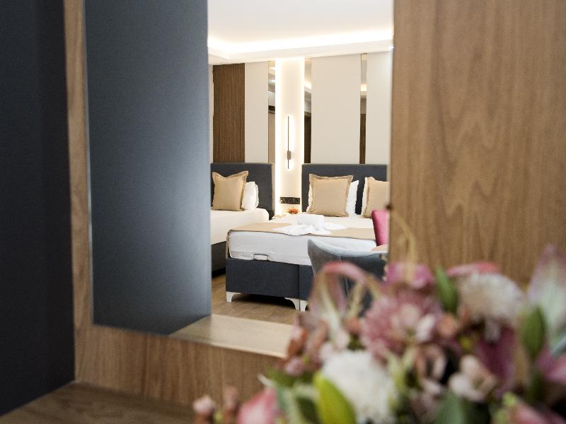 Grand Bagoz Hotel image