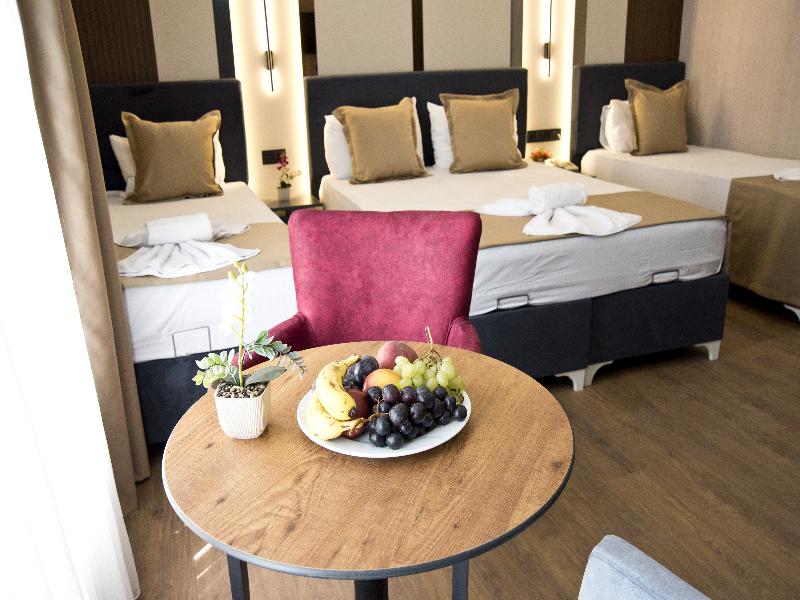 Grand Bagoz Hotel image