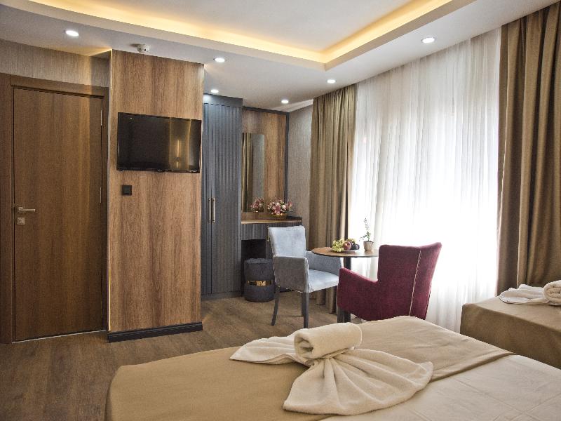 Grand Bagoz Hotel image