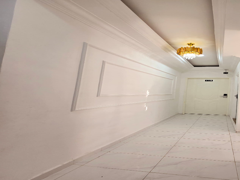 Grand Luxury Hotel