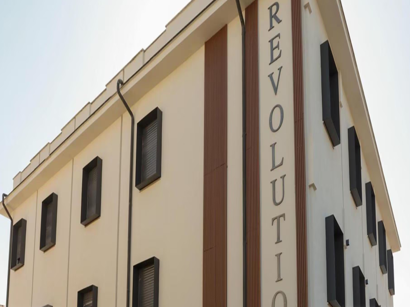 Best Western Hotel Revolution image