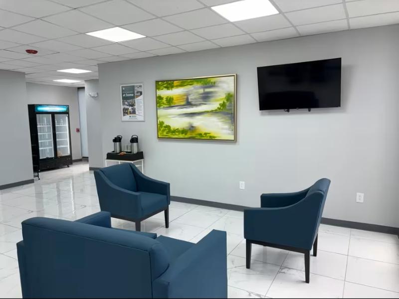 Hometowne Studios By Red Roof Birmingham - Airport