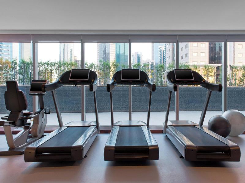 W Doha Hotel & Residences image