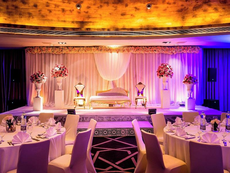 W Doha Hotel & Residences image