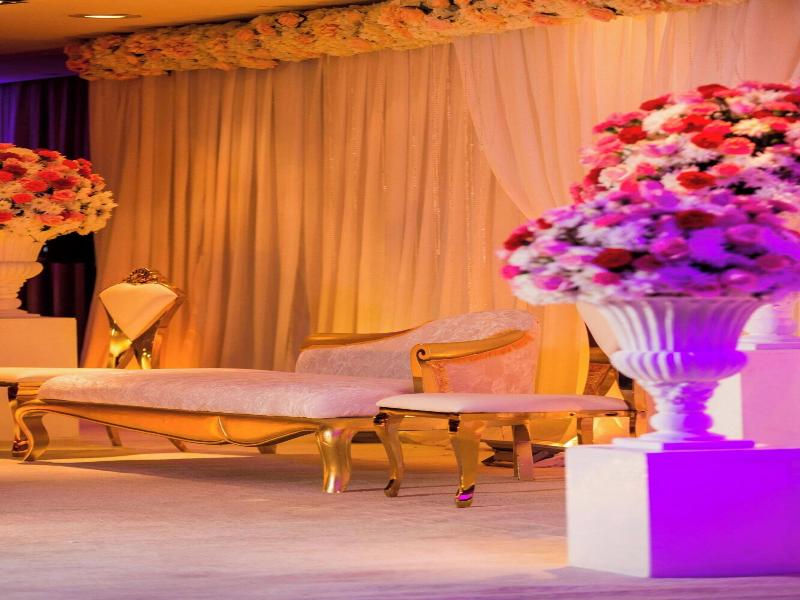 W Doha Hotel & Residences image