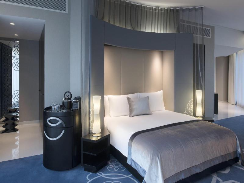 W Doha Hotel & Residences image