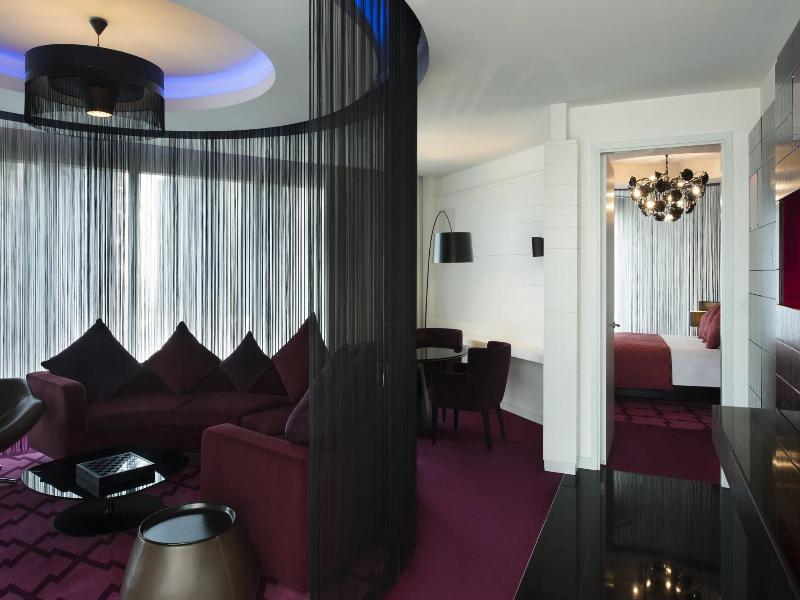 W Doha Hotel & Residences image
