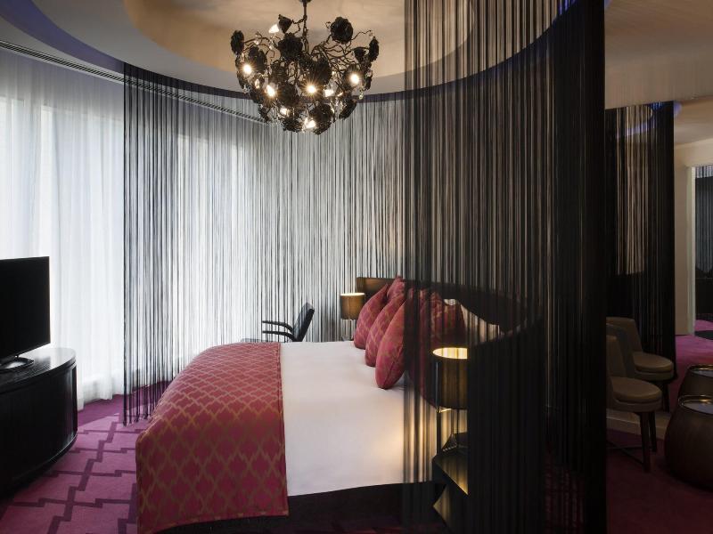 W Doha Hotel & Residences image