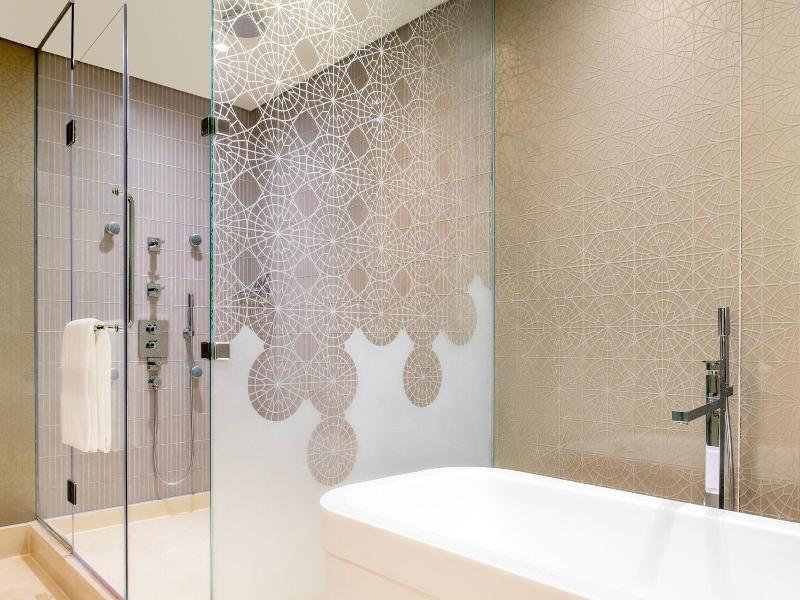 W Doha Hotel & Residences image