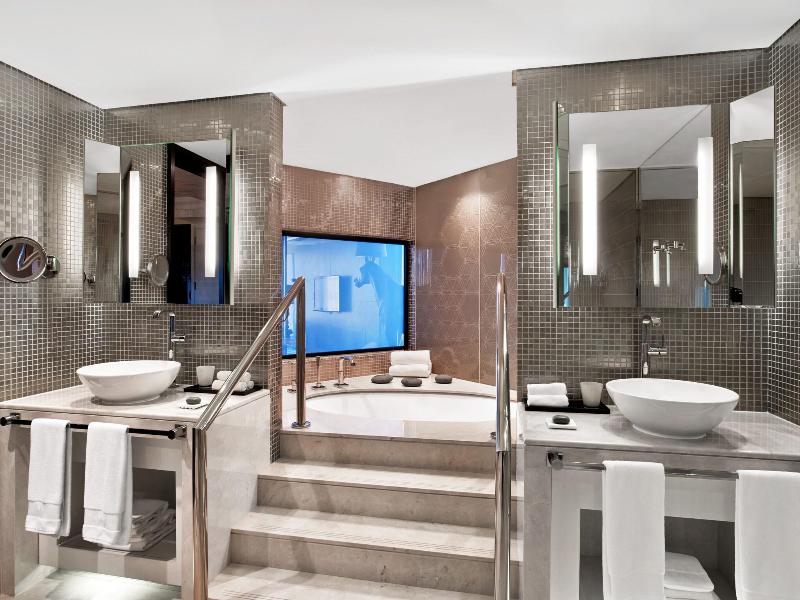 W Doha Hotel & Residences image