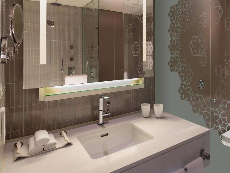 W Doha Hotel & Residences image
