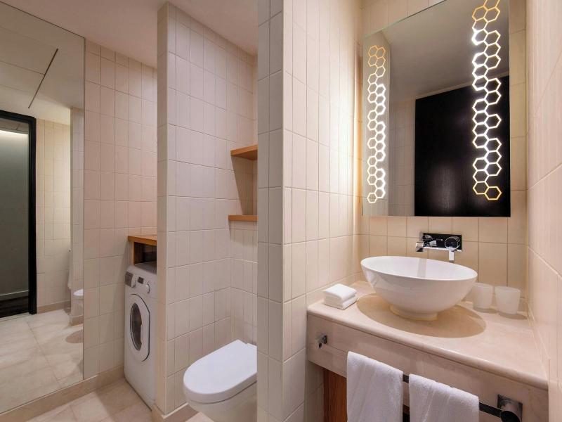 W Doha Hotel & Residences image