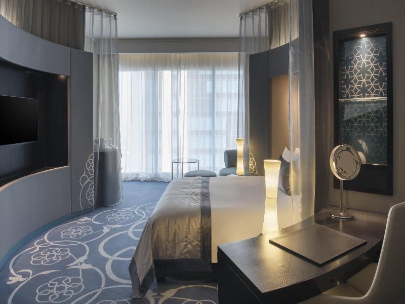W Doha Hotel & Residences image